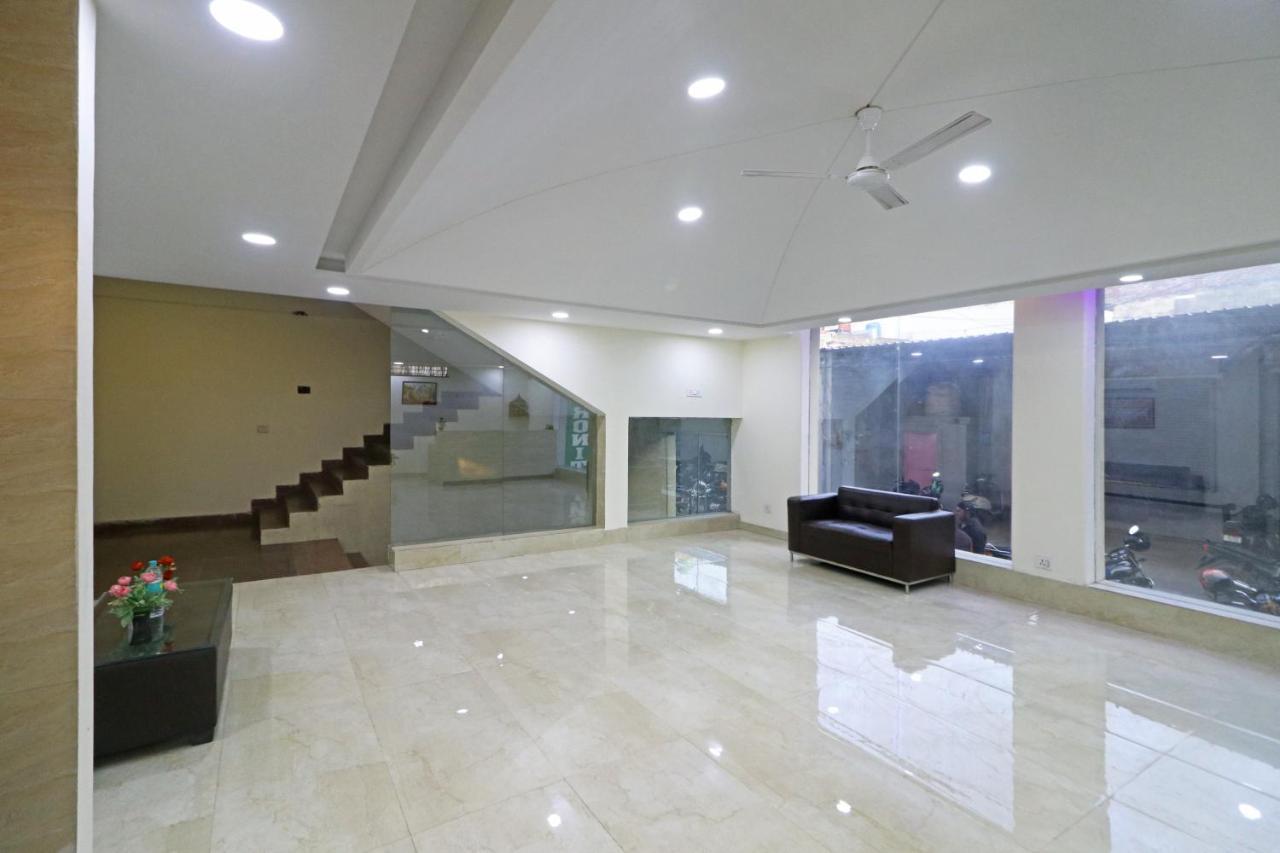 Hotel Ronit Royal Delhi Airport By D'Capitol Нью-Дели Экстерьер фото