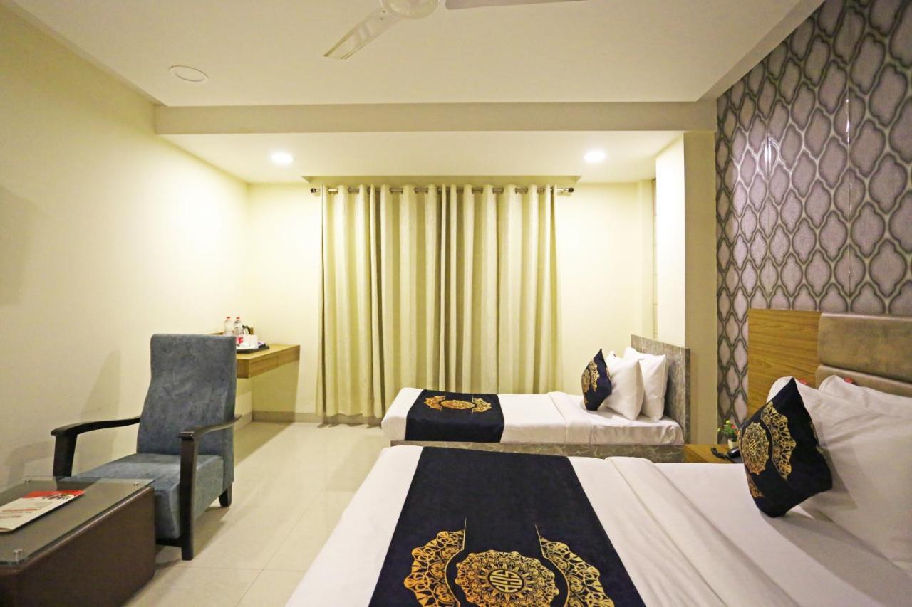 Hotel Ronit Royal Delhi Airport By D'Capitol Нью-Дели Экстерьер фото